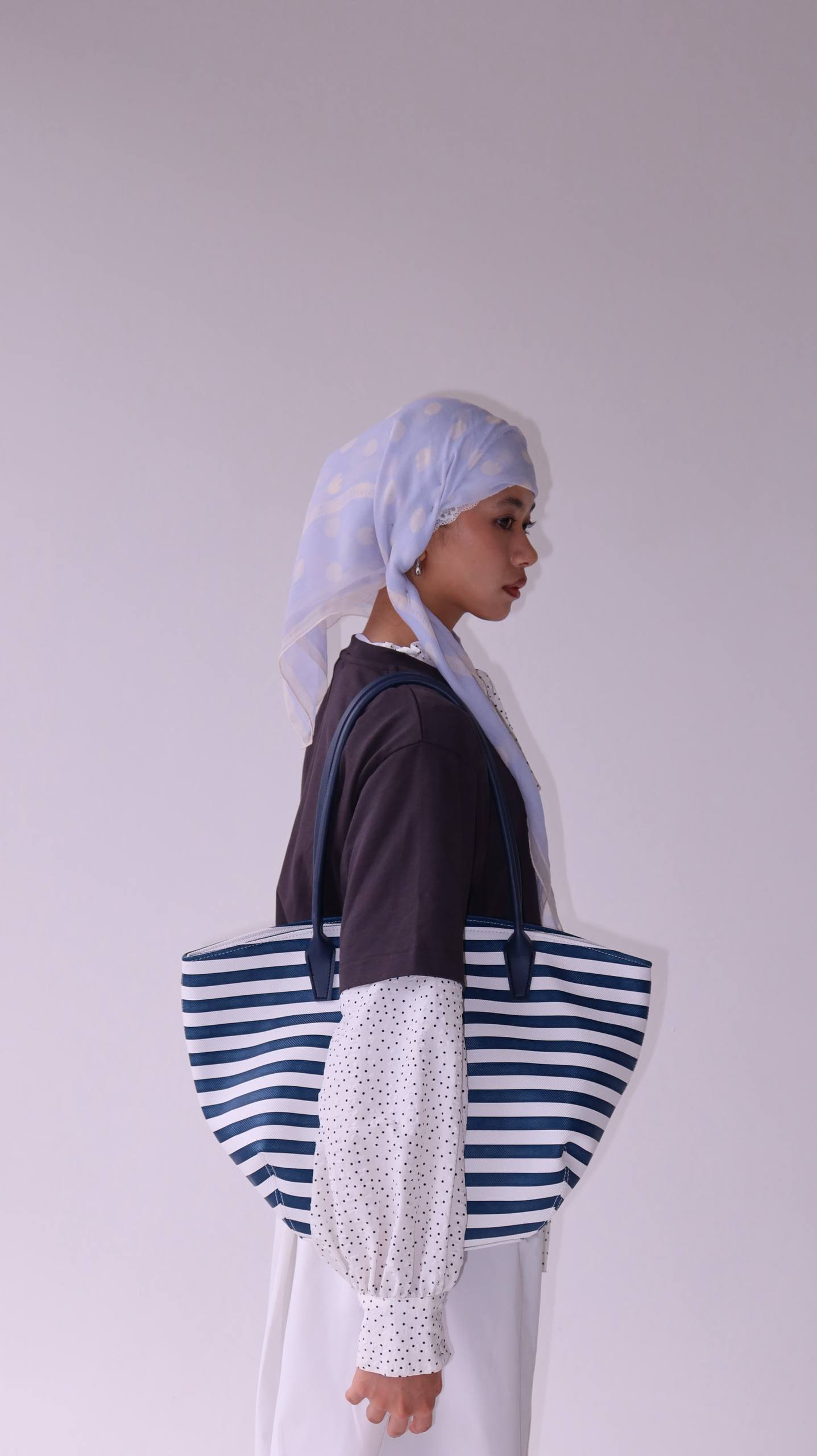Medium Wavy - Navy Stripes