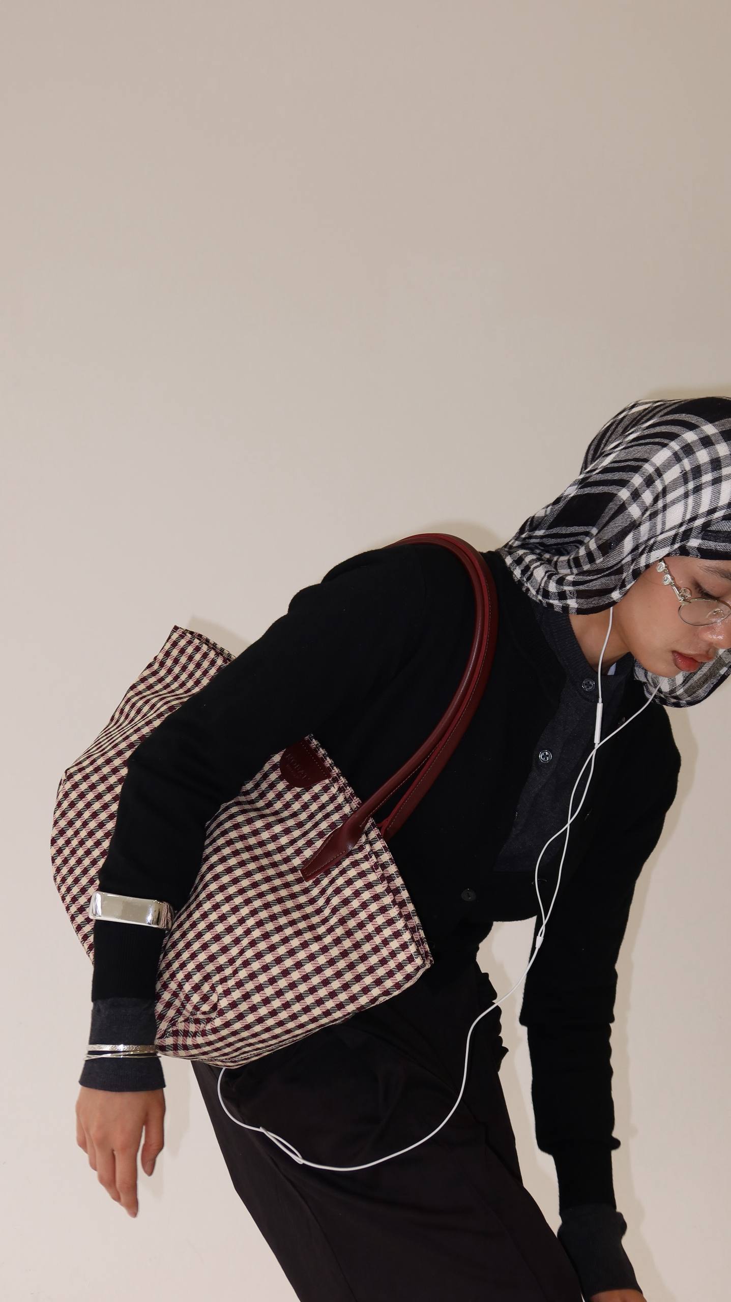 Medium Wavy - Berry Gingham